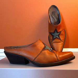 SKETCHERS -  Leather Y2K Western Boot Slides with denim star detail - Size 8